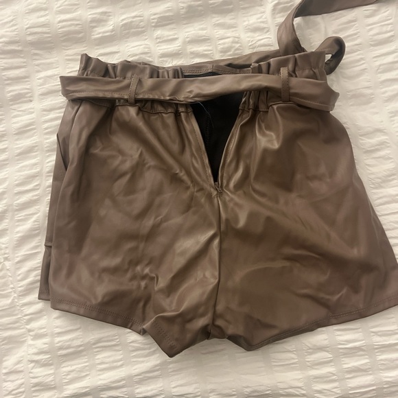 Brown Leather Women Shorts - Picture 3 of 3